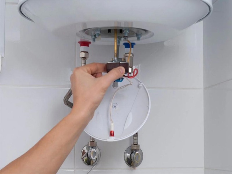 Vì sao cần vệ sinh bình nóng lạnh định kỳ
